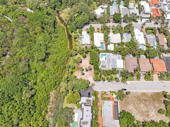 3301 NE 17th Ct, Fort Lauderdale FL 33305