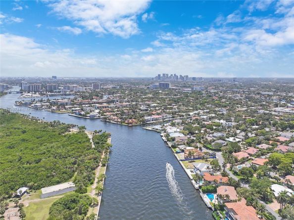 3301 NE 17th Ct, Fort Lauderdale FL 33305