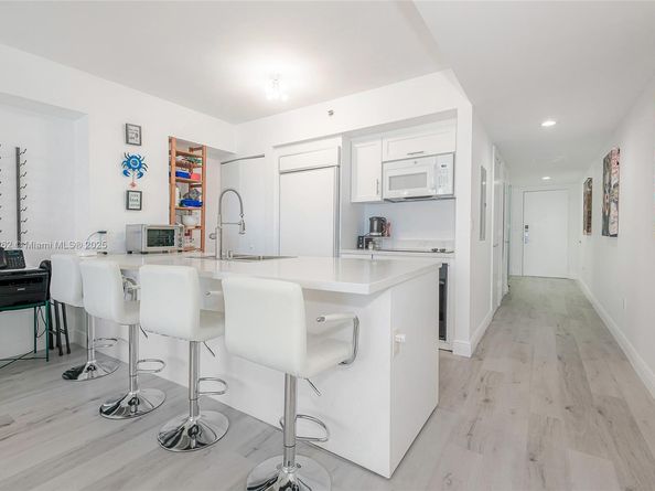1830 S Ocean Dr 1605, Hallandale Beach FL 33009