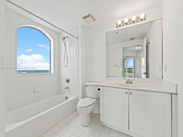 1627 SW 37th Ave 1103, Miami FL 33145