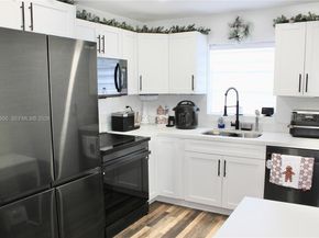 17710 SW 102nd Ave, Miami FL 33157