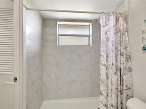 5002 NW 35th St 306, Lauderdale Lakes FL 33319