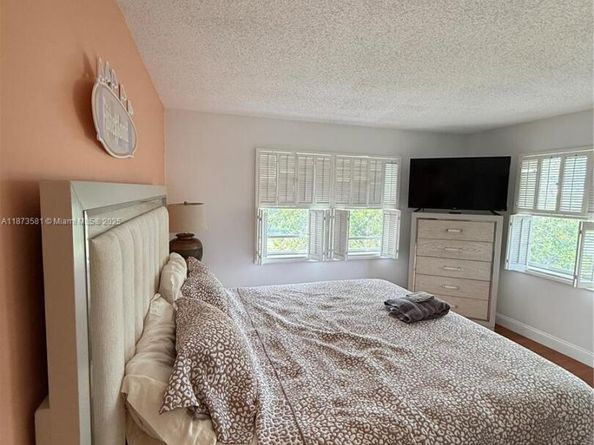 5961 N Falls Cir Dr 408, Lauderhill FL 33319