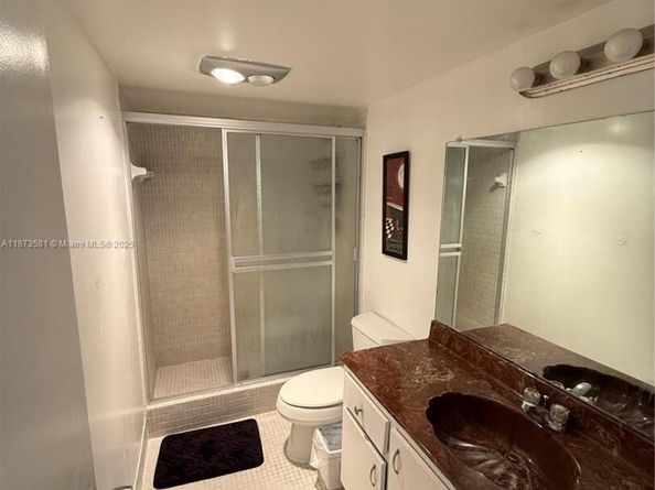 5961 N Falls Cir Dr 408, Lauderhill FL 33319