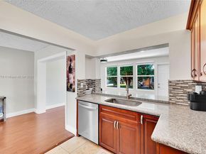 6001 NW 66th Ter, Tamarac FL 33321