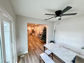 4161 SW 56th Ave, Davie FL 33314
