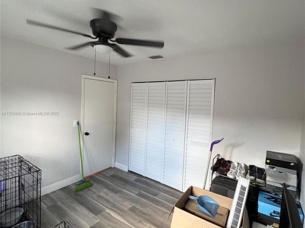 4161 SW 56th Ave, Davie FL 33314
