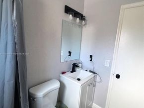 4161 SW 56th Ave, Davie FL 33314