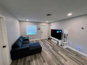 4161 SW 56th Ave, Davie FL 33314