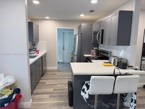 4161 SW 56th Ave, Davie FL 33314