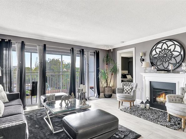 329 SE 3rd St 405S, Hallandale Beach FL 33009