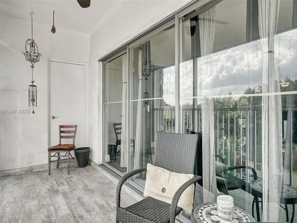329 SE 3rd St 405S, Hallandale Beach FL 33009