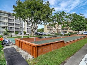329 SE 3rd St 405S, Hallandale Beach FL 33009