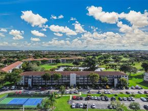 301 SW 135th Ave 118C, Pembroke Pines FL 33027