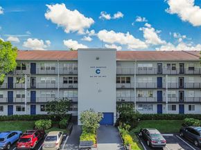 301 SW 135th Ave 118C, Pembroke Pines FL 33027