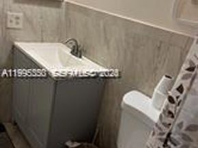 3301 NW 47th Ter 113, Lauderdale Lakes FL 33319