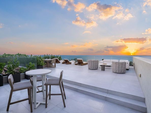 7845 Atlantic Way, Miami Beach FL 33141