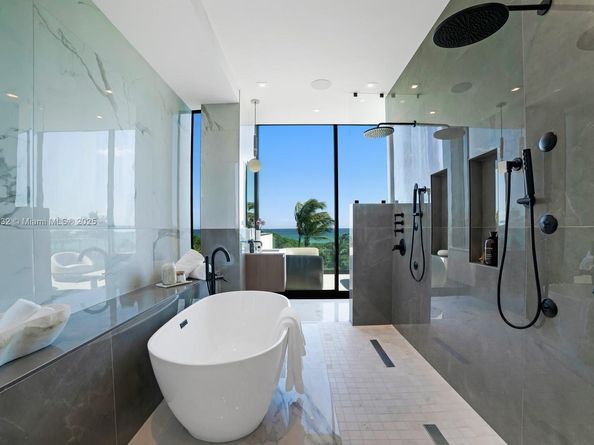 7845 Atlantic Way, Miami Beach FL 33141