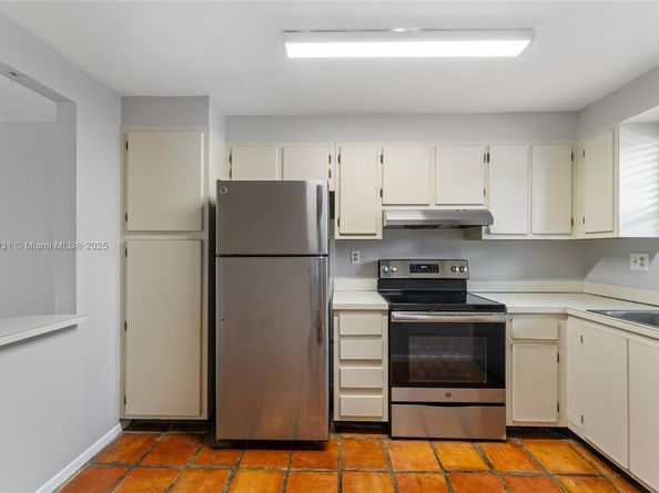 3150 W Rolling Hills Cir 209, Davie FL 33328