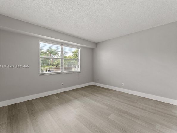 3150 W Rolling Hills Cir 209, Davie FL 33328