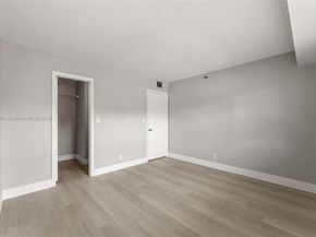 3150 W Rolling Hills Cir 209, Davie FL 33328