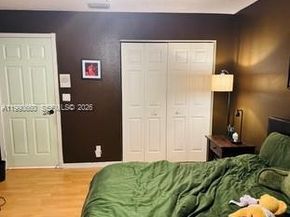 1040 NW 185th Ave, Pembroke Pines FL 33029