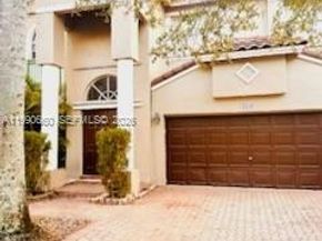 1040 NW 185th Ave, Pembroke Pines FL 33029