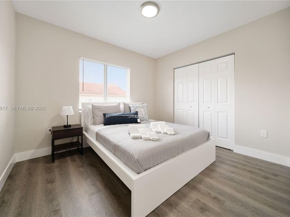 1770 NW 55th St, Miami FL 33142