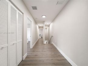 1770 NW 55th St, Miami FL 33142