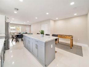 1770 NW 55th St, Miami FL 33142