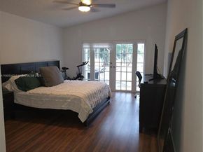 Undisclosed Address #A11885003, Weston FL 33326