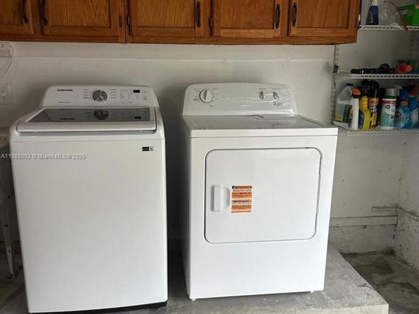 Undisclosed Address #A11885003, Weston FL 33326