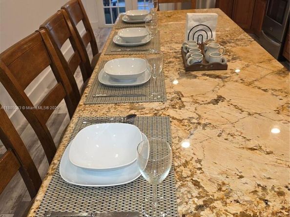 Undisclosed Address #A11885003, Weston FL 33326