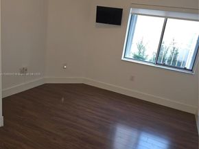 Undisclosed Address #A11885003, Weston FL 33326