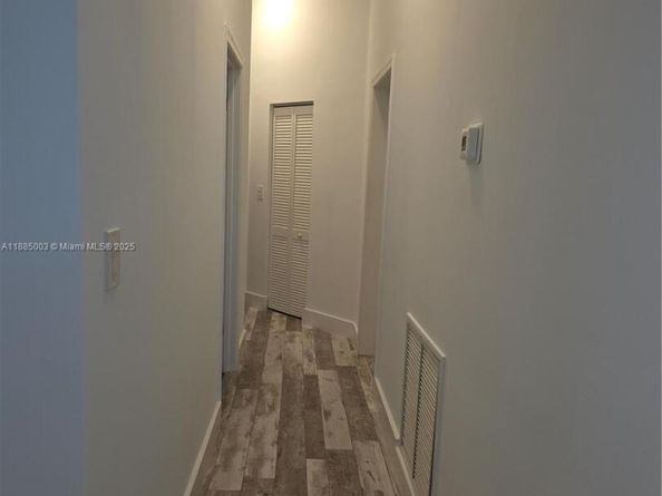 Undisclosed Address #A11885003, Weston FL 33326