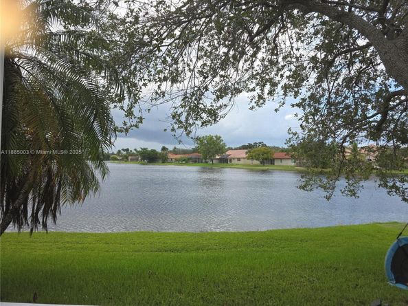 Undisclosed Address #A11885003, Weston FL 33326