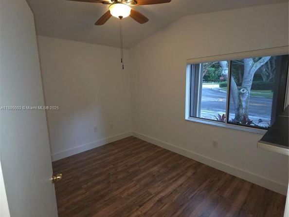 Undisclosed Address #A11885003, Weston FL 33326