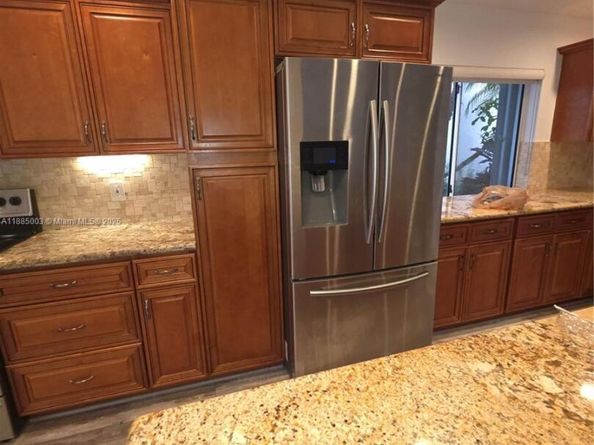 Undisclosed Address #A11885003, Weston FL 33326