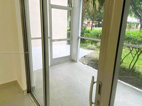 2600 NW 49th Ave 112, Lauderdale Lakes FL 33313