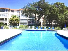 2600 NW 49th Ave 112, Lauderdale Lakes FL 33313