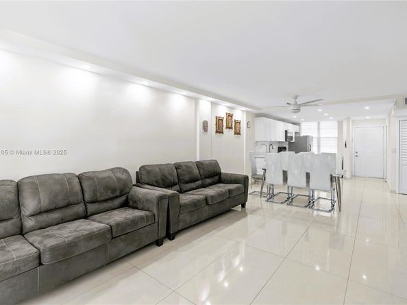 2600 NW 49th Ave 112, Lauderdale Lakes FL 33313