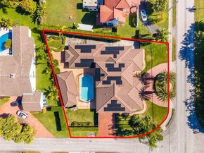 9461 SW 128th St, Miami FL 33176