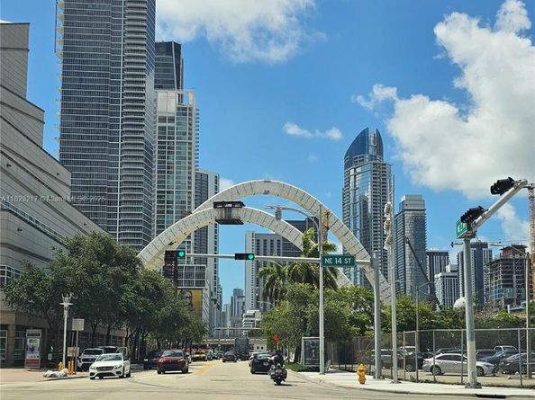 851 NE 1st Ave 1408, Miami FL 33132