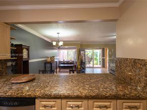2435 SW 11th St 9B, Miami FL 33135