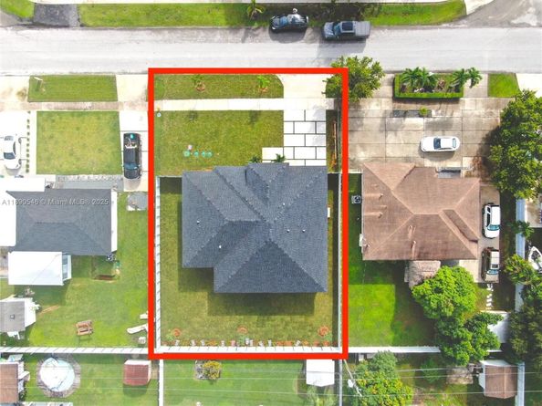14980 Buchanan St, Miami FL 33176