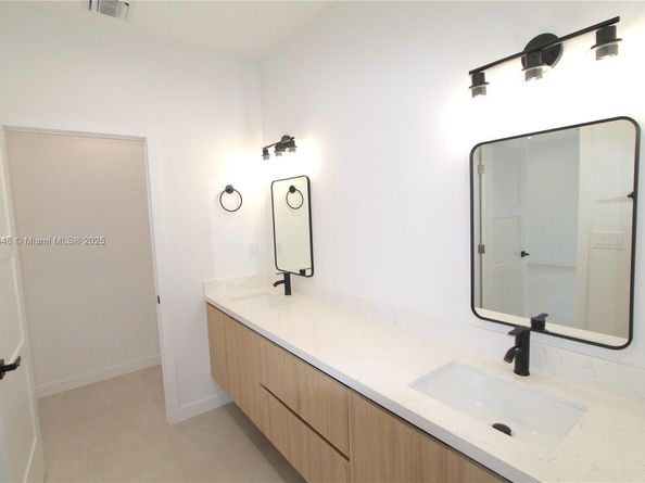 14980 Buchanan St, Miami FL 33176