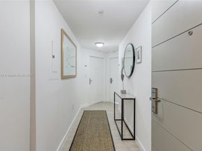 2889 Mcfarlane Rd 1512, Coconut Grove FL 33133