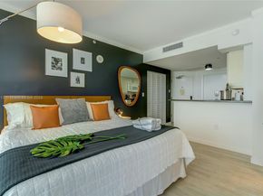 2889 Mcfarlane Rd 1512, Coconut Grove FL 33133