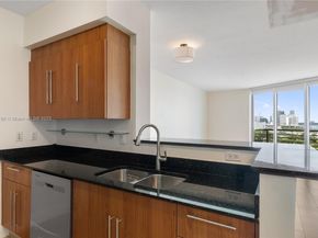 325 Biscayne Blvd 1718, Miami FL 33131