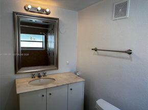 2223 NW 32nd St, Miami FL 33142